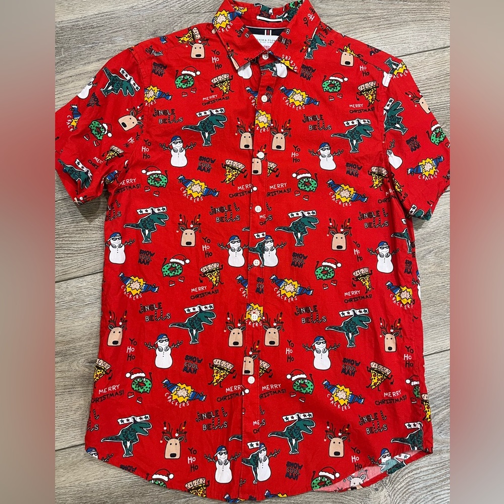 Fun Holiday Button-down in Great Used Condition!